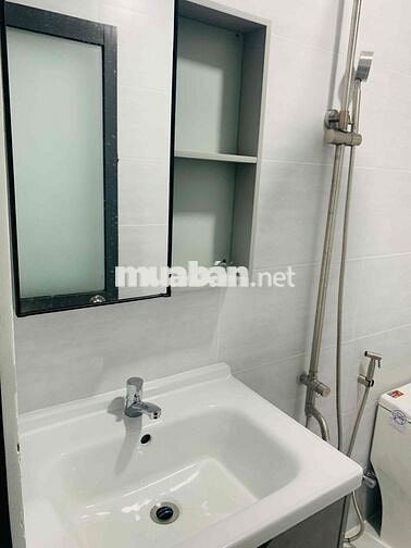 nhà mặt tiền 2 phòng ngủ + ở + mở văn phòng+ buôn bán