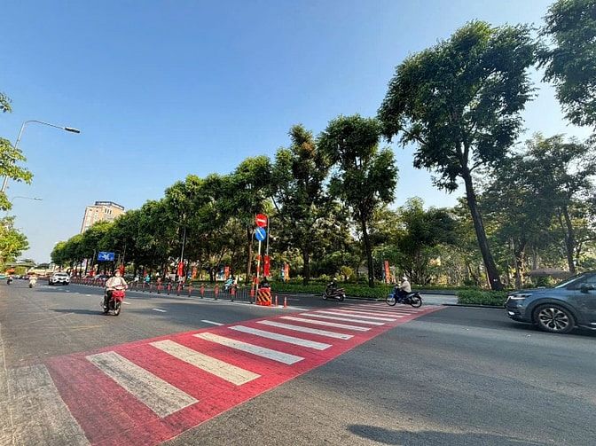 SIÊU PHẨM NGANG 8,2M - 2 MẶT TIỀN ĐỐI DIỆN CÔNG VIÊN LÝ THÁI TỔ Q.10
