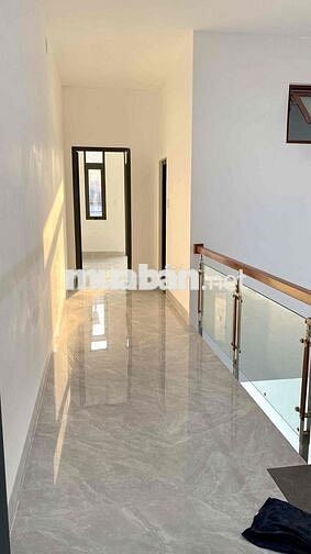 Nhà mặt tiền đẹp cho thuê giá cực rẻ