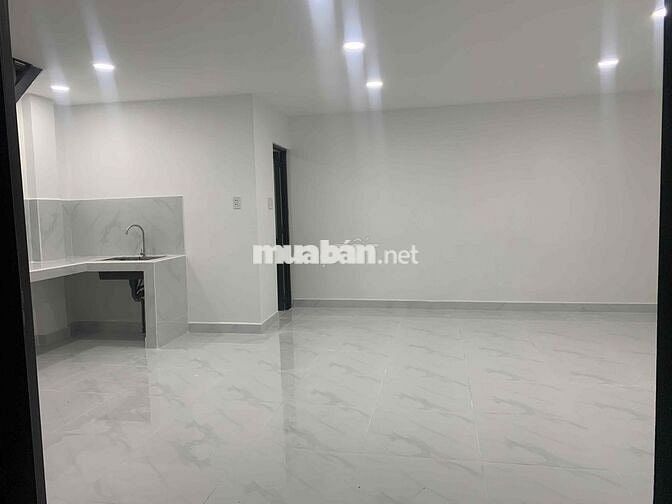 nhà mặt tiền 2 phòng ngủ + ở + mở văn phòng+ buôn bán