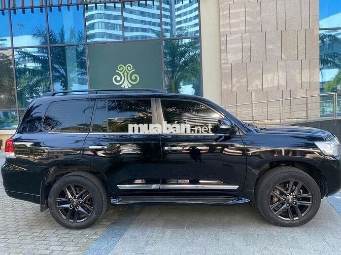 Toyota Land Cruiser 2017 Đen 135.640 km