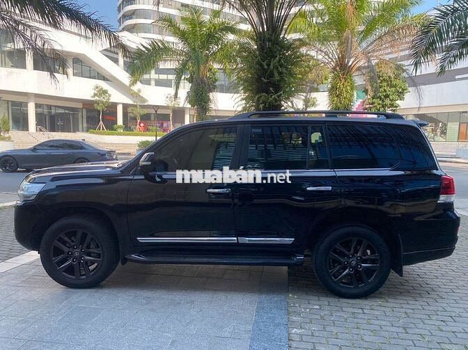 Toyota Land Cruiser 2017 Đen 135.640 km