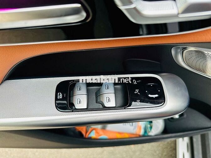 Mercedes GLC 300 4Matic 2025 9100 km