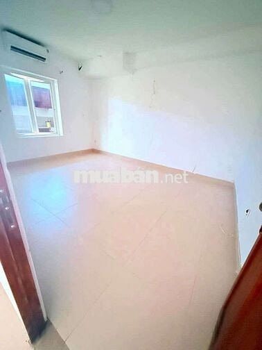 CHO THUÊ NHÀ MT 2TẦNG, 5X28M SÁT ĐƯỜNG LINH ĐÔNG. OTO NGỦ TRONG NHÀ.