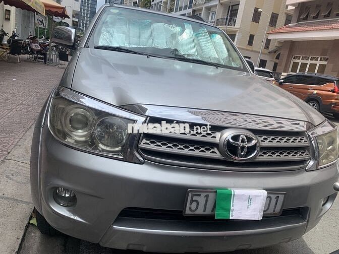 Toyota Fortuner 2009 Bạc