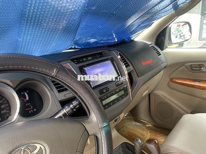 Toyota Fortuner 2009 Bạc