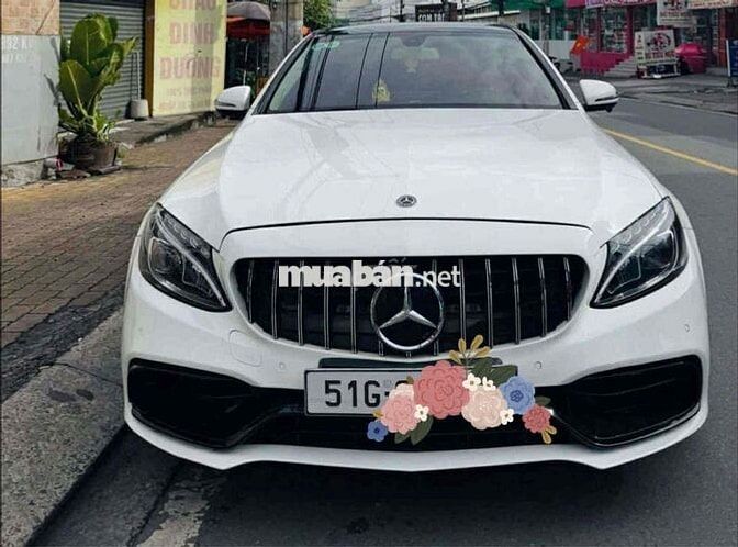 Mercedes-Benz C200 2018 Trắng 62000 dặm