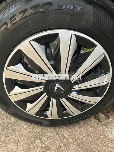 Xe điện VinFast VF 3 2025 màu Xanh