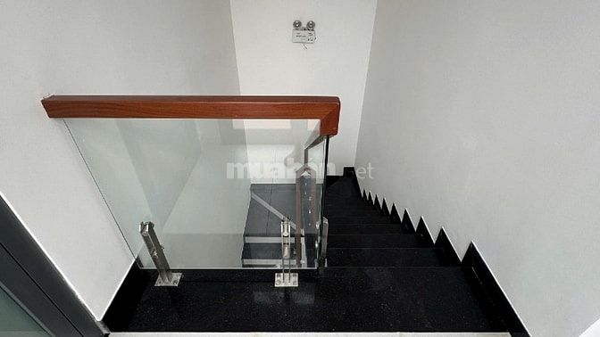 Bán nhà hẻm ô tô , Nhánh đường Trần Não rẽ vào
