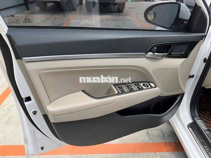 Hyundai Elantra 2020 MT