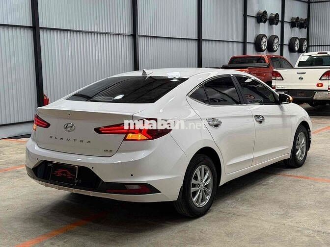 Hyundai Elantra 2020 MT