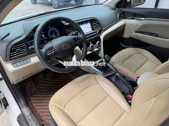 Hyundai Elantra 2020 MT
