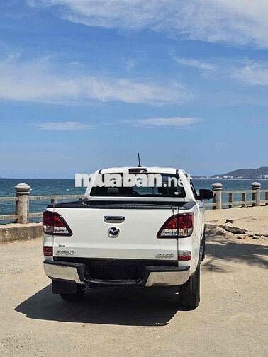 Mazda BT-50 Trắng Số sàn 104.864 km 4