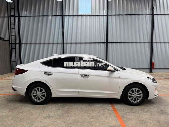 Hyundai Elantra 2020 MT