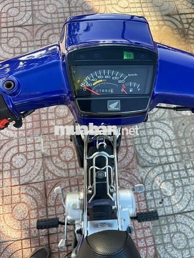 Honda Dream màu Xanh
