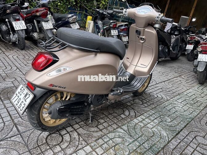 Piaggio Vespa Sprint 125 ABS Nâu đen
