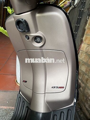 Piaggio Vespa Sprint 125 ABS Nâu đen