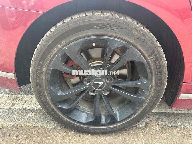 VinFast Lux A2.0 Base 2019 Đỏ 58000 km