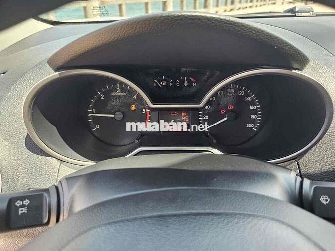 Mazda BT-50 Trắng Số sàn 104.864 km 4