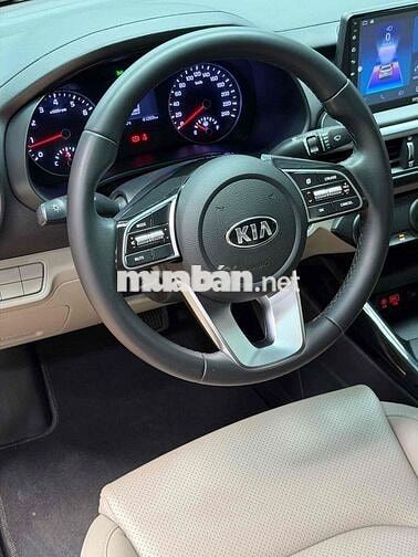 Kia Cerato 2020 AT