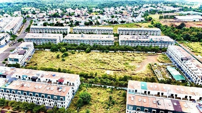 Bán shophouse 4 tầng đường Nguyễn Chí Thanh sẵn sổ, vị trí đẹp