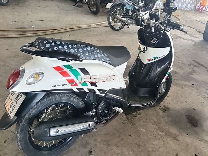 Yamaha Mio Fino màu Trắng