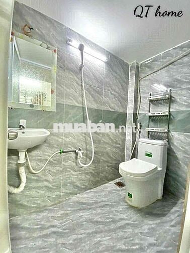 PHÒNG MỚI XÂY CÁCH ĐH FPT 600M