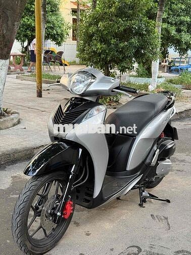 Honda SH Mode 2018 Bạc