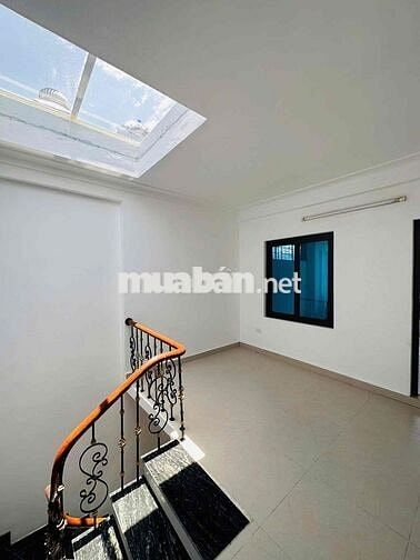 Ô tô đỗ phố Lò Đúc 34m2 x5T giá 7.4 tỷ  nhà đẹp 2 thoáng thông vòng qu