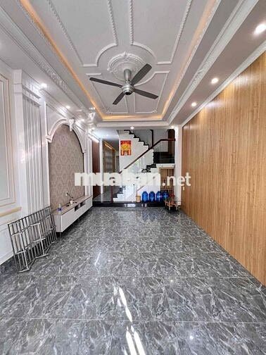 Nhà 2 lầu full nội thất KDC Cửu Long