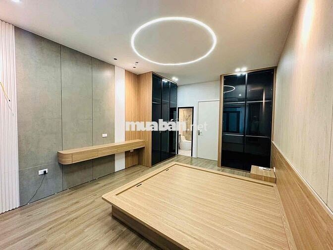 Ô tô đỗ phố Lò Đúc 34m2 x5T giá 7.4 tỷ  nhà đẹp 2 thoáng thông vòng qu