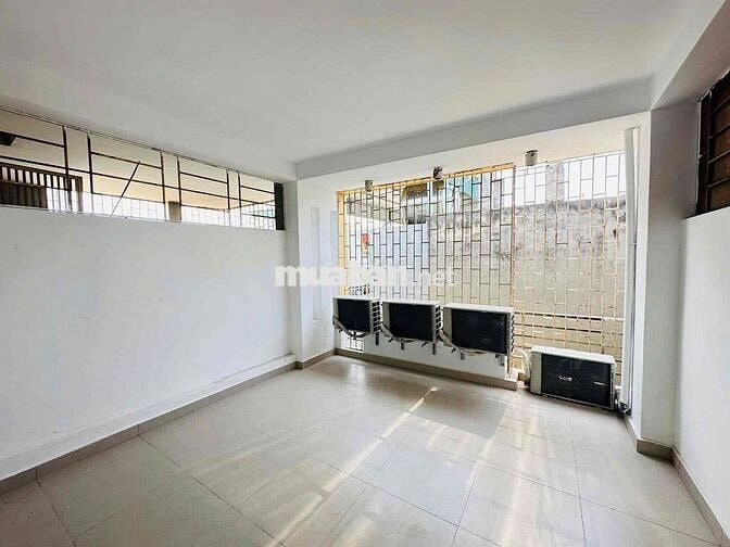 Ô tô đỗ phố Lò Đúc 34m2 x5T giá 7.4 tỷ  nhà đẹp 2 thoáng thông vòng qu