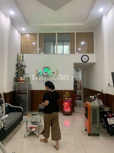 BÁN GẤP NHÀ HẺM THÁI PHIÊN, P.8, QUẬN 11