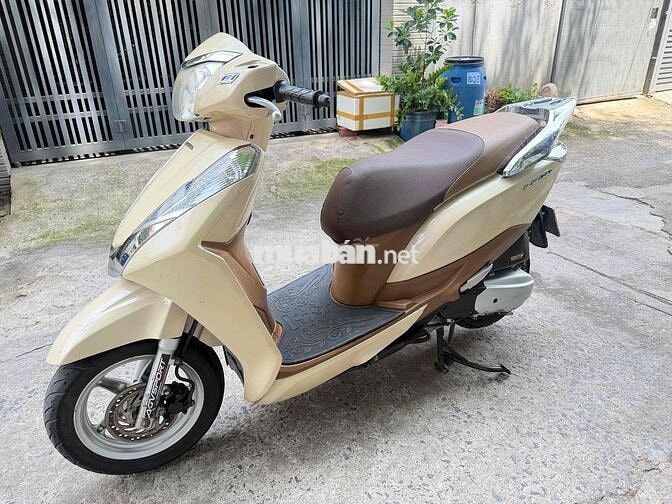 Honda Lead 125 FI 2014 Vàng kem