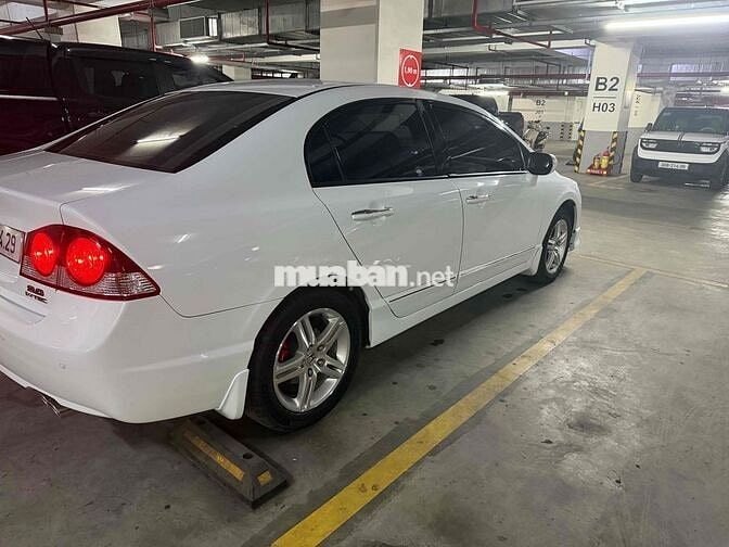 Honda Civic Gen 8 Trắng