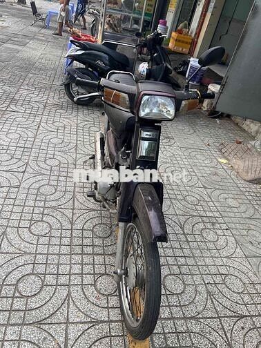 Honda Dream màu Nâu