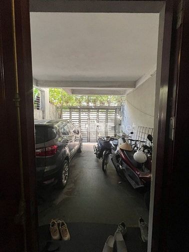 Mặt ngõ ôtô kinh doanh cách phố Liễu Giai 20m, DT 100m2, MT 5m 