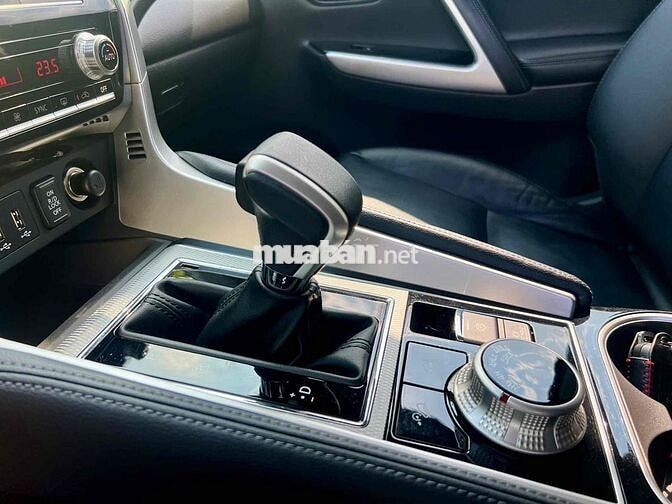 Mitsubishi Pajero Sport 2023 30572 km