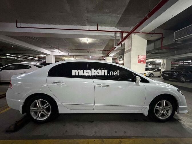 Honda Civic Gen 8 Trắng