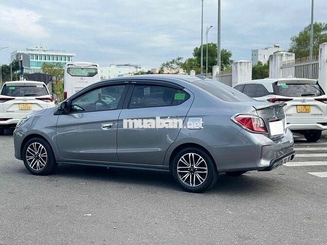 Mitsubishi Attrage CVT 2021 80000 km Xám