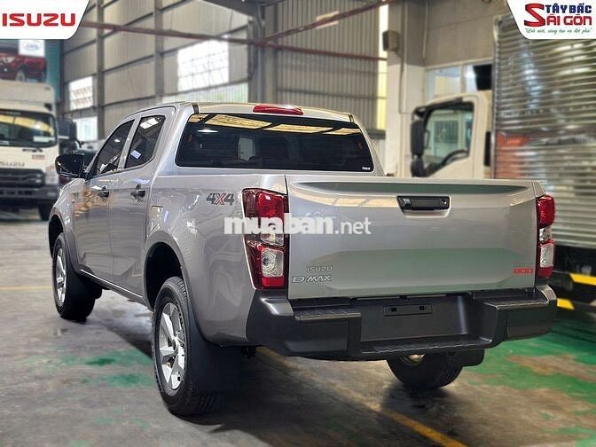 ISUZU DMAX UTZ800 VIN 2025 - GIÁ TỐT NGANG XE LƯỚT