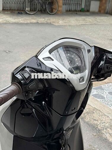 Honda Lead 125cc 2018 Bạc đen