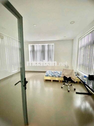 CHO THUÊ NGUYÊN CĂN GÓC 2 MẶT TIỀN KHU TÊN LỬA