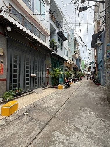 GIẢM SÂU - GẦN NGAY LÊ ĐẠI HÀNH, GIÁP LỮ GIA QUẬN 11, HẺM 5M 50M2