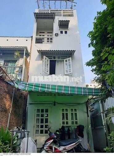Nhà phố sân vườn ba mặt thoáng, view sông trung tâm Q7