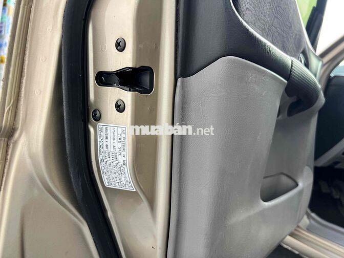 Ford Laser Deluxe 2002 Vàng cát đẹp xuất sắc.