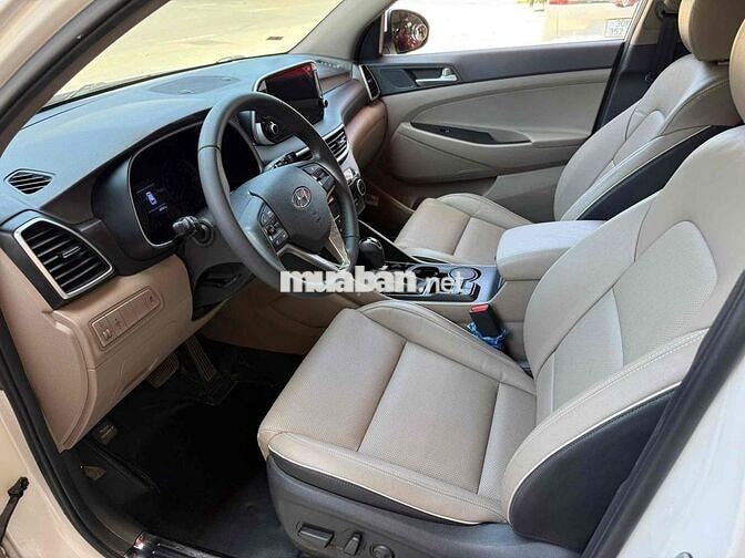 Hyundai Tucson 2020 2.0 AT Trắng
