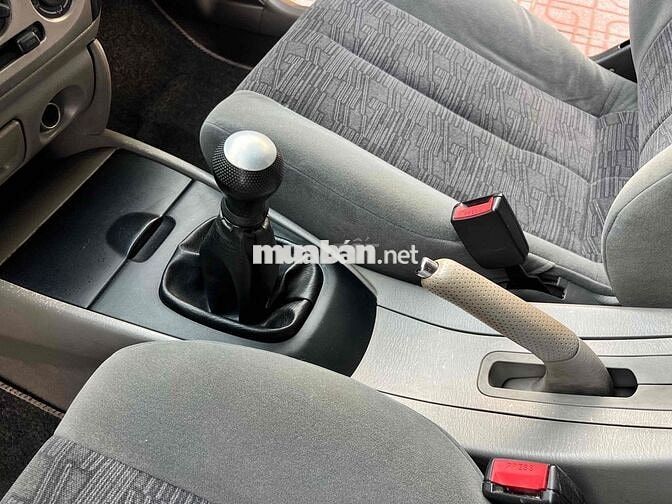 Ford Laser Deluxe 2002 Vàng cát đẹp xuất sắc.