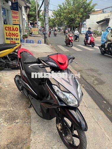 Yamaha Luvias FI Đen đỏ Đã sử dụng