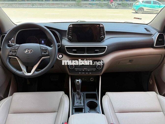 Hyundai Tucson 2020 2.0 AT Trắng